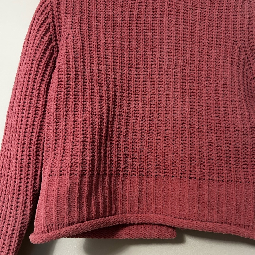 NWT New In Cozy Rose Knit Sweater, Size S - Picture 4 of 11